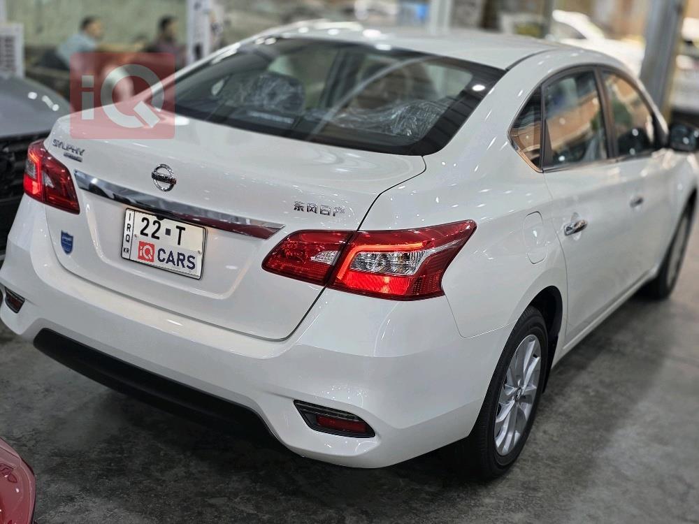 نیسان سێنترا